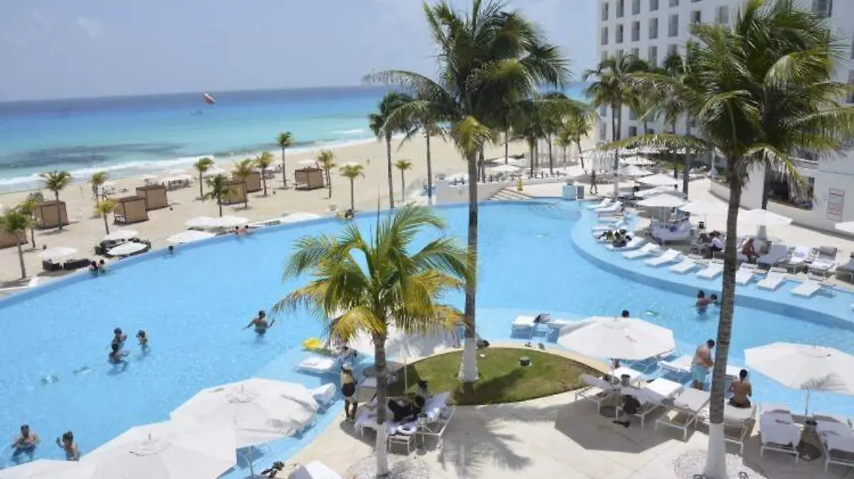 Reactivación hotelera y económica de Cancún